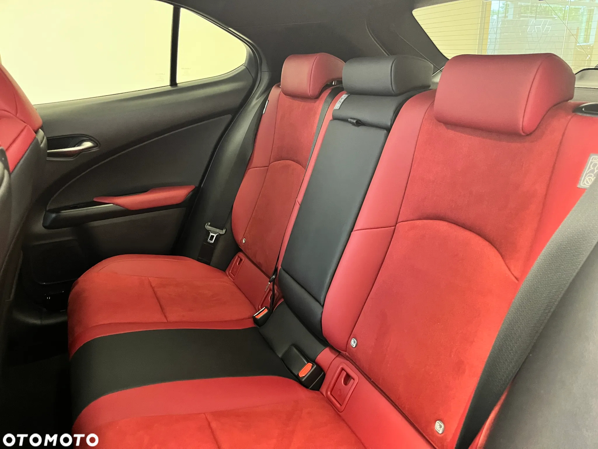 Lexus UX 250h GPF F Sport 2WD - 7