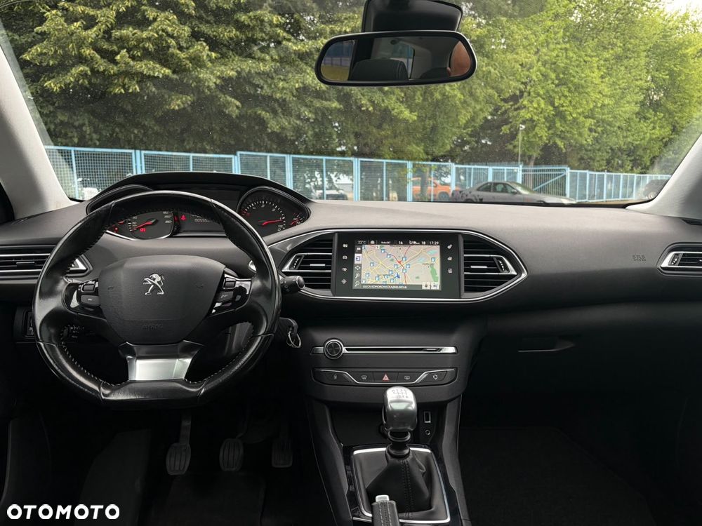 Peugeot 308 BlueHDi 120 Stop & Start Allure - 21