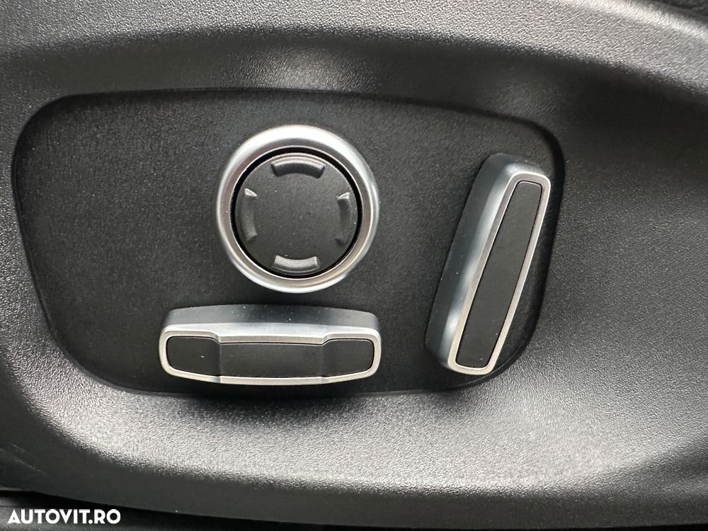 Jaguar E-Pace D165 AWD R-Dynamic - 24