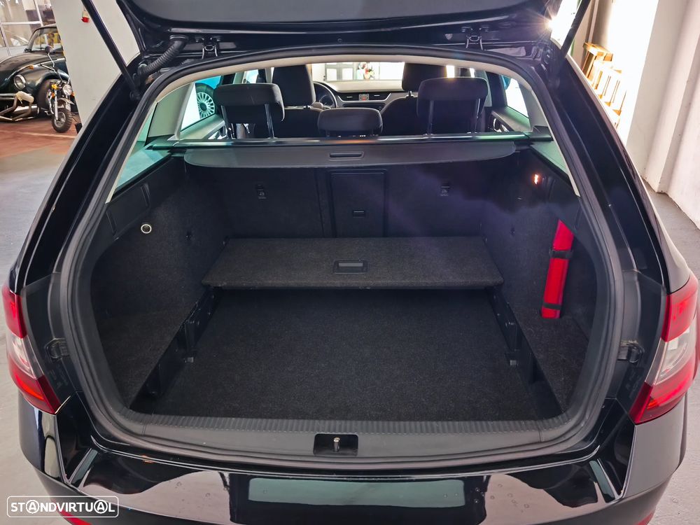 Skoda Octavia Break 1.6 TDi Ambition - 13