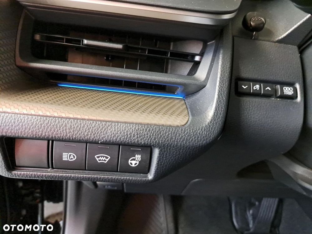 Toyota Prius - 35