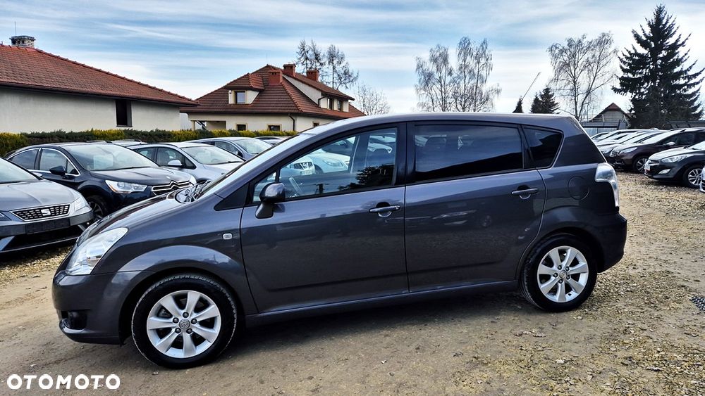 Toyota Corolla Verso 1.8 Premium + 7os - 26