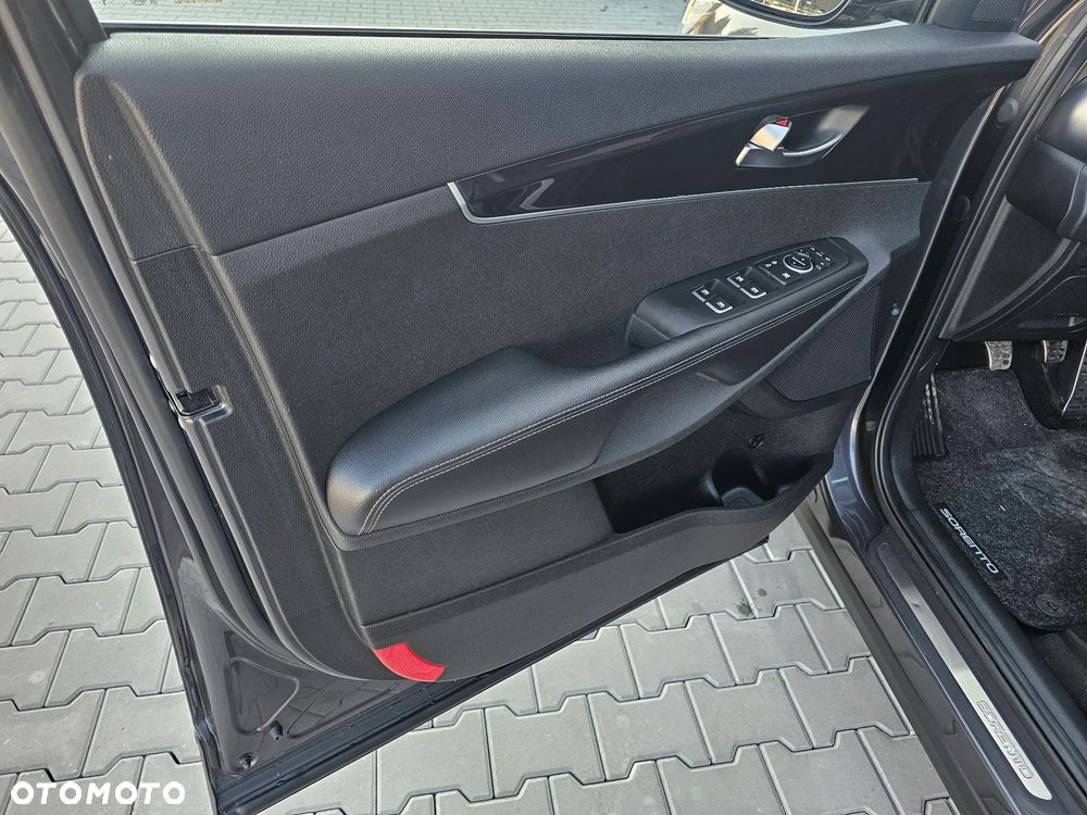 Kia Sorento 2.2 CRDi AWD Edition 7 - 23