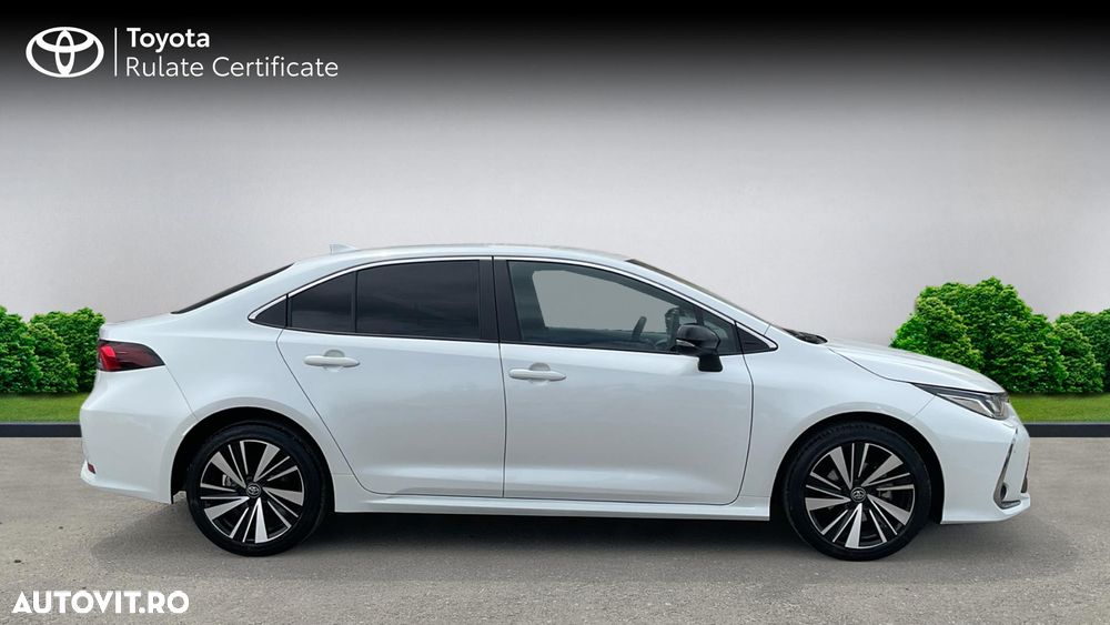 Toyota Corolla 1.8 HSD Dynamic - 18