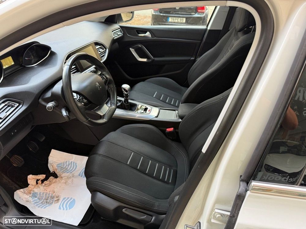 Peugeot 308 1.6 e-HDi Allure J18 - 9