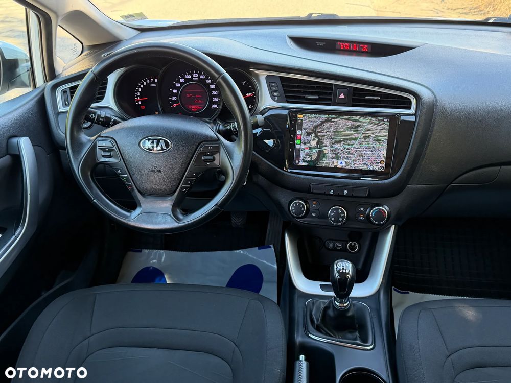 Kia Ceed 1.4 S - 8