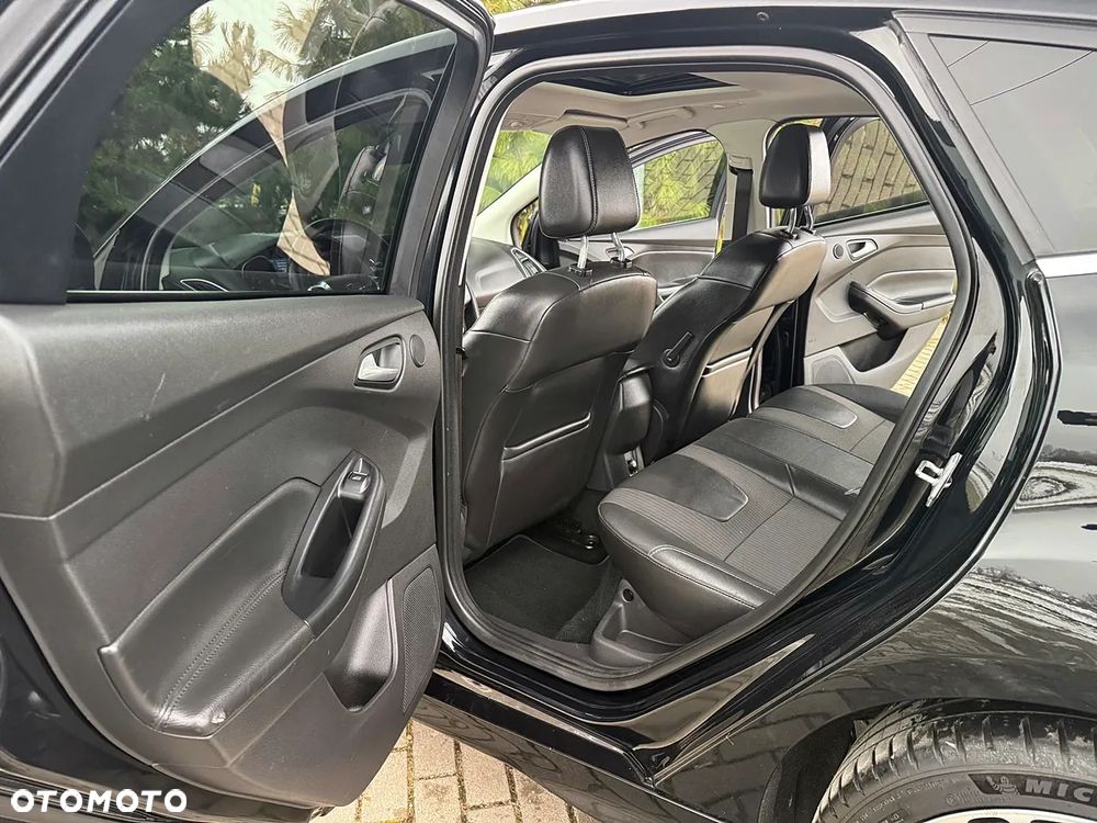 Ford Focus 1.6 EcoBoost Titanium - 19