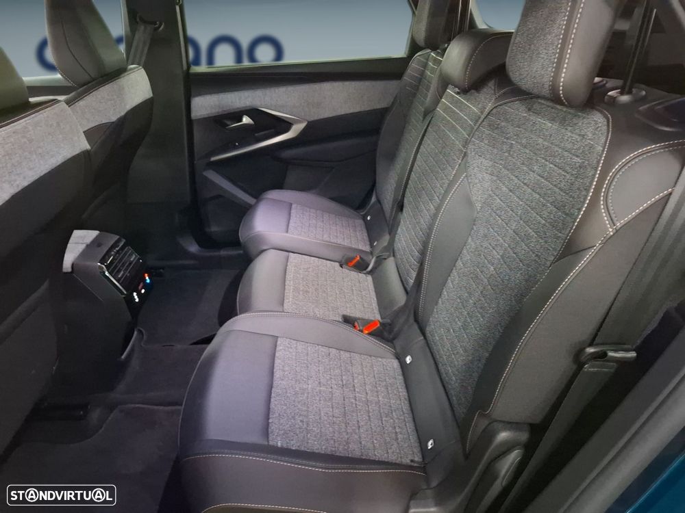 Peugeot E-5008 73 kWh Allure - 14