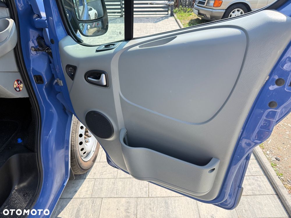 Opel Vivaro - 15