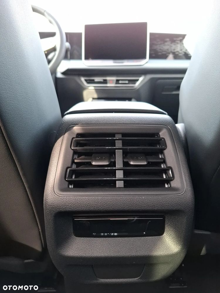 Volkswagen Tiguan - 18