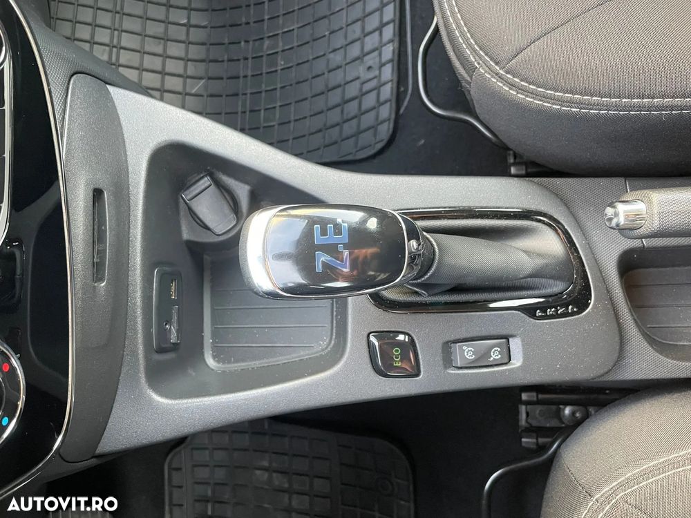 Renault ZOE - 10