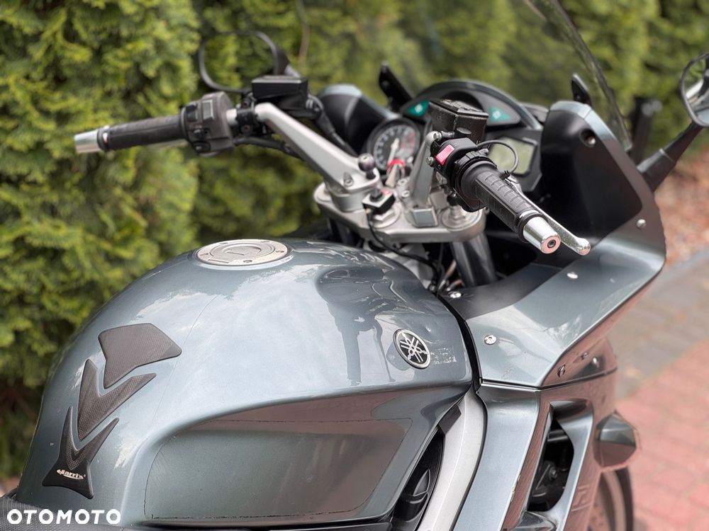 Yamaha FJR - 14