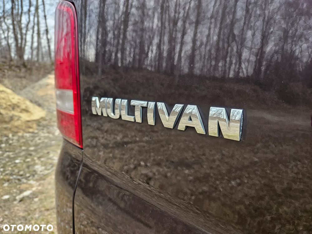 Volkswagen Multivan - 12