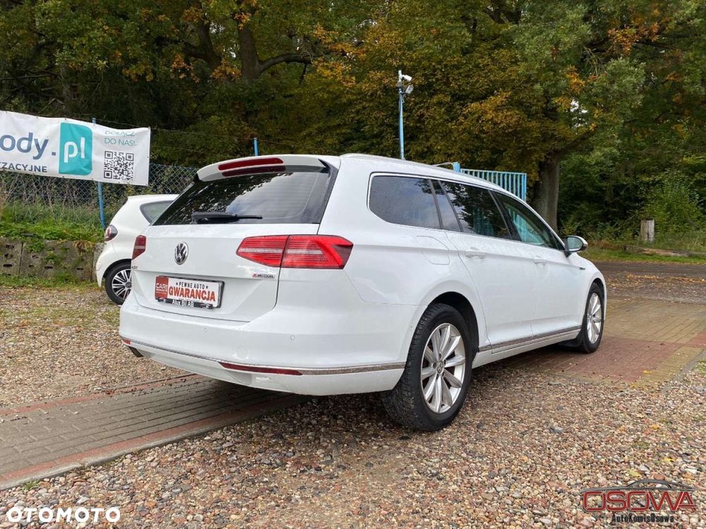 Volkswagen Passat - 13