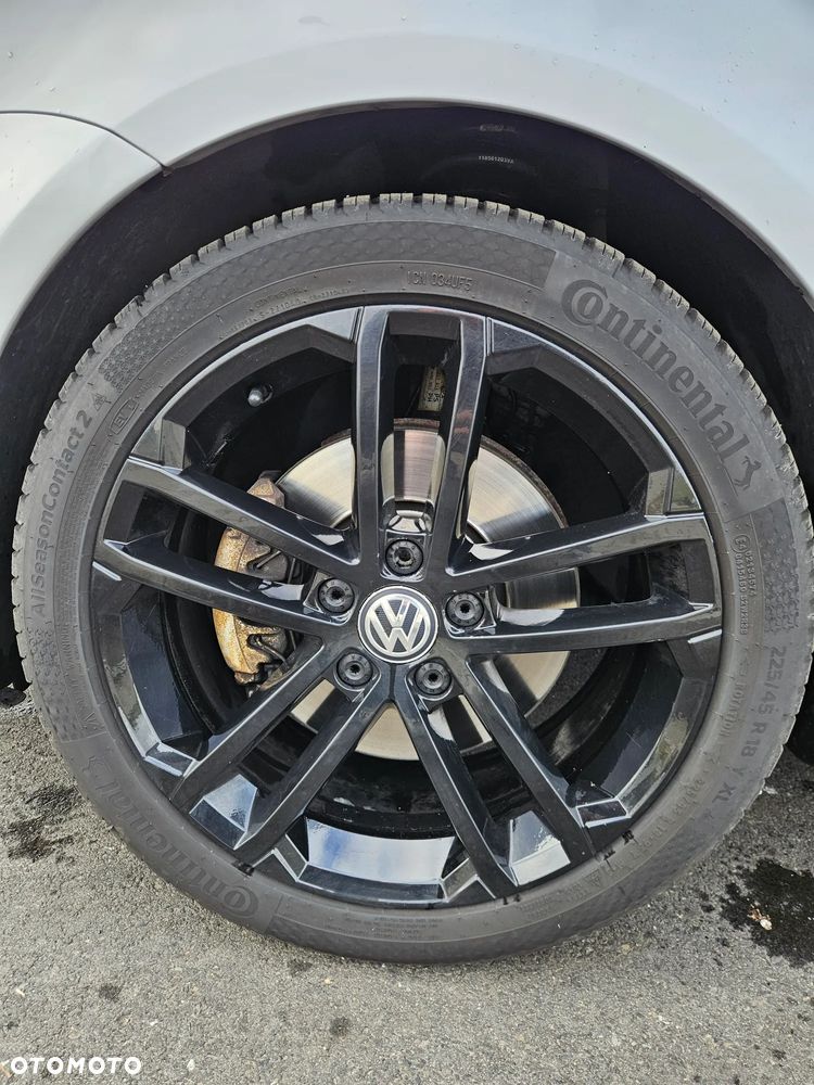 Volkswagen Touran 2.0 TDI DPF DSG Highline - 15