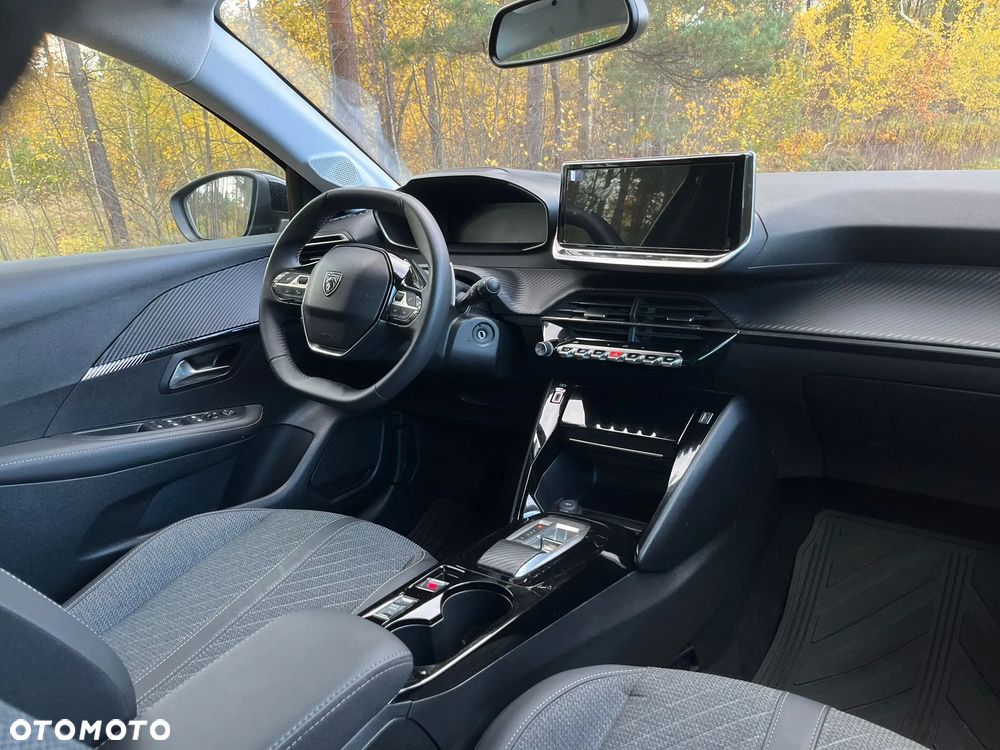 Peugeot 208 1.2 mHEV Allure - 22