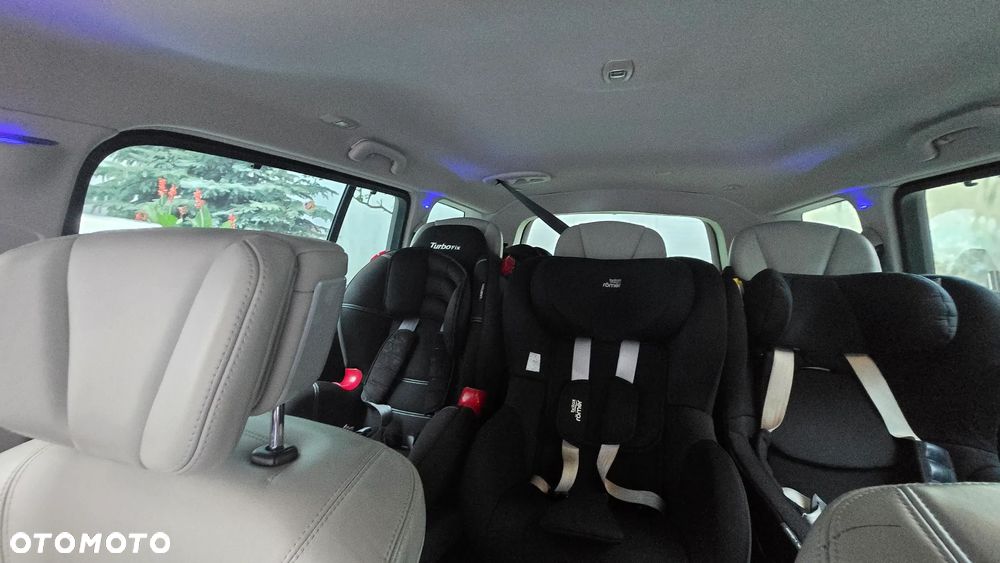 Renault Espace 1.6 dCi Energy Initiale Paris EDC 7os - 8