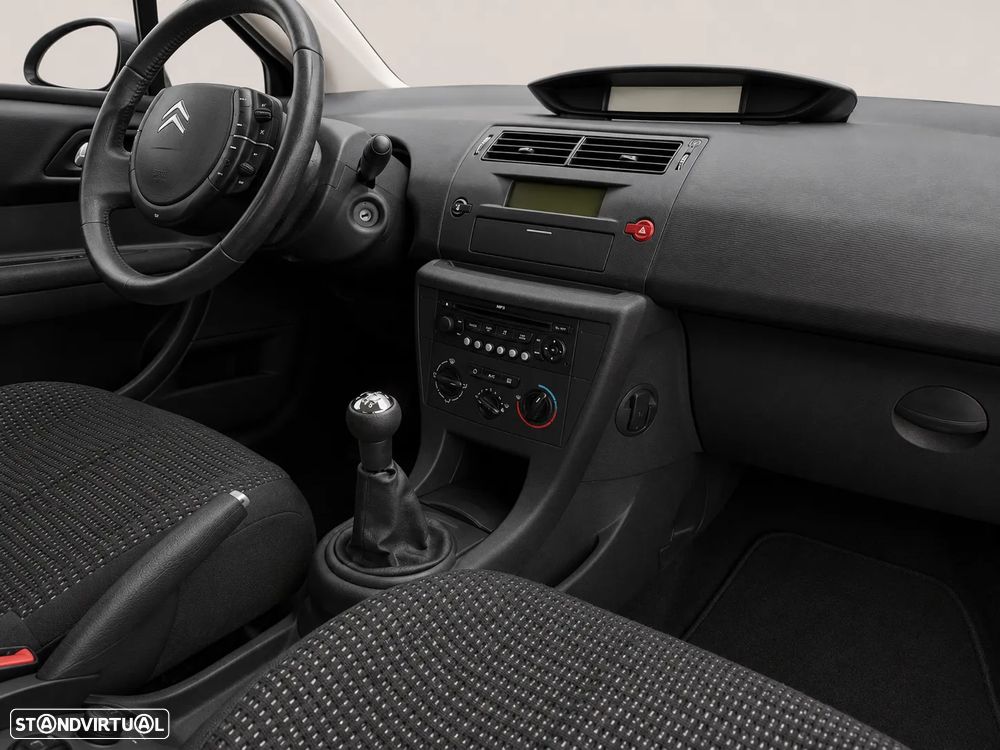 Citroën C4 1.4 16V VTR - 12