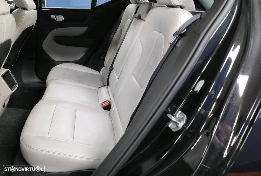 Volvo XC 40 2.0 D3 Momentum Plus Geartronic - 5