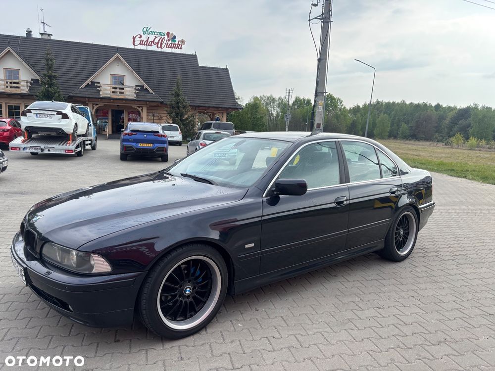 BMW Seria 5 523i - 1