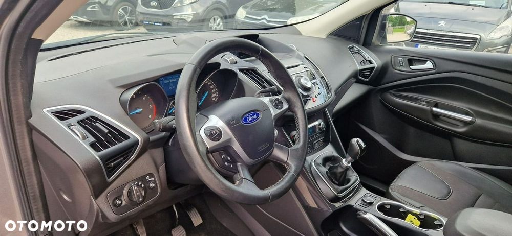 Ford Kuga - 20