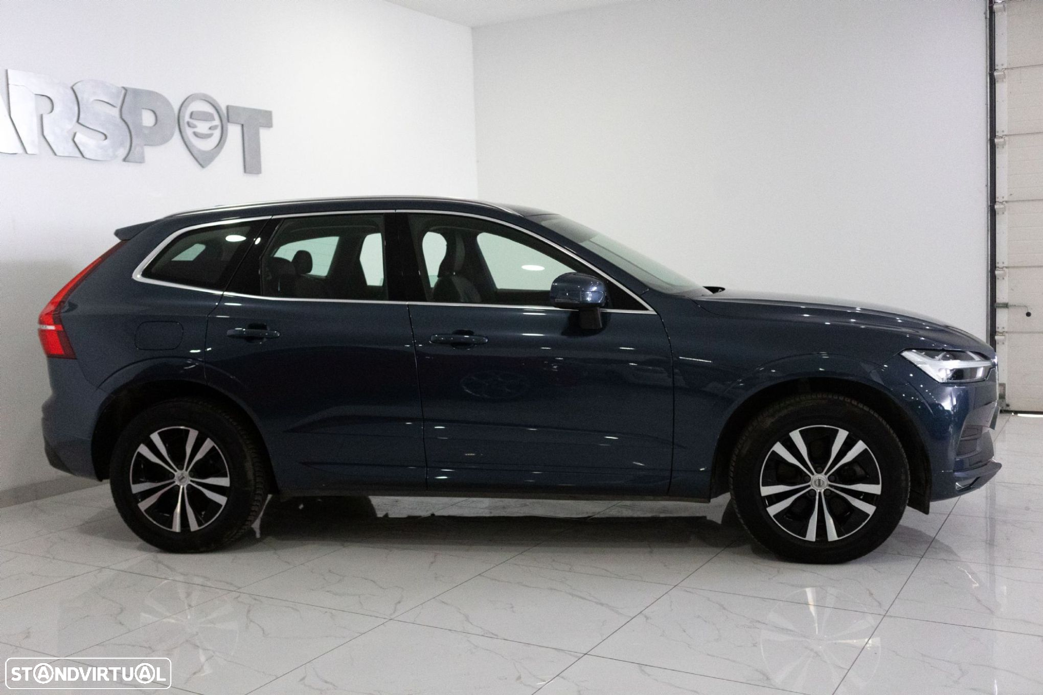 Volvo XC 60 B4 D AWD Geartronic Momentum - 8