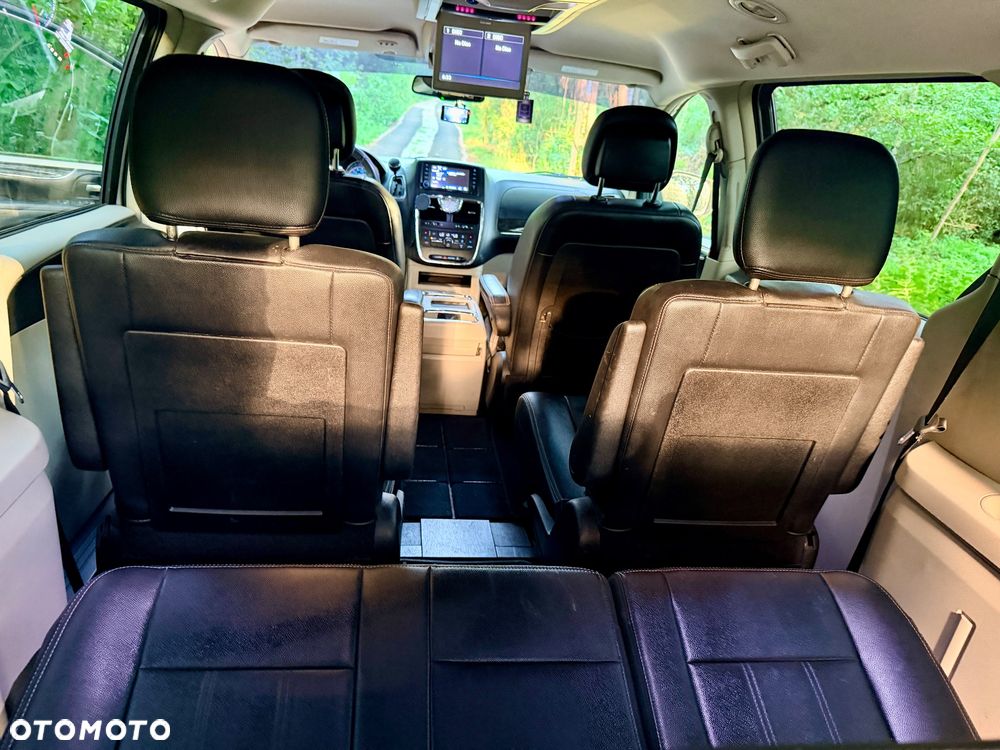 Chrysler Town & Country 3.6 Touring - 14