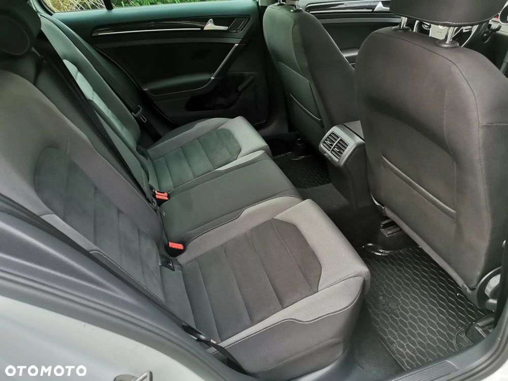 Volkswagen Golf VII 1.6 TDI BMT Highline - 13
