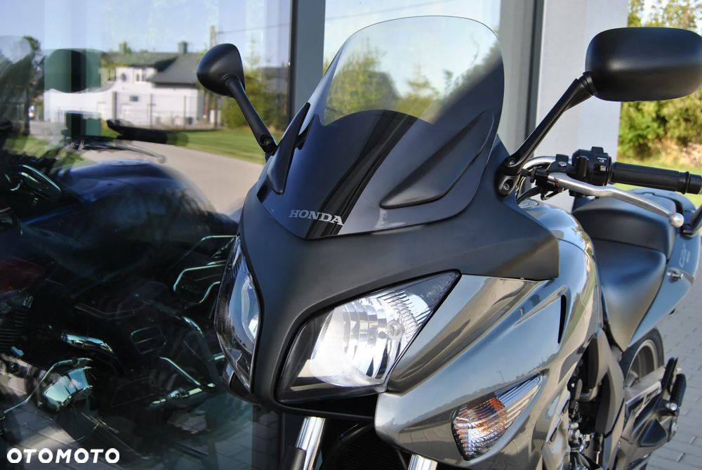 Honda CBF - 7