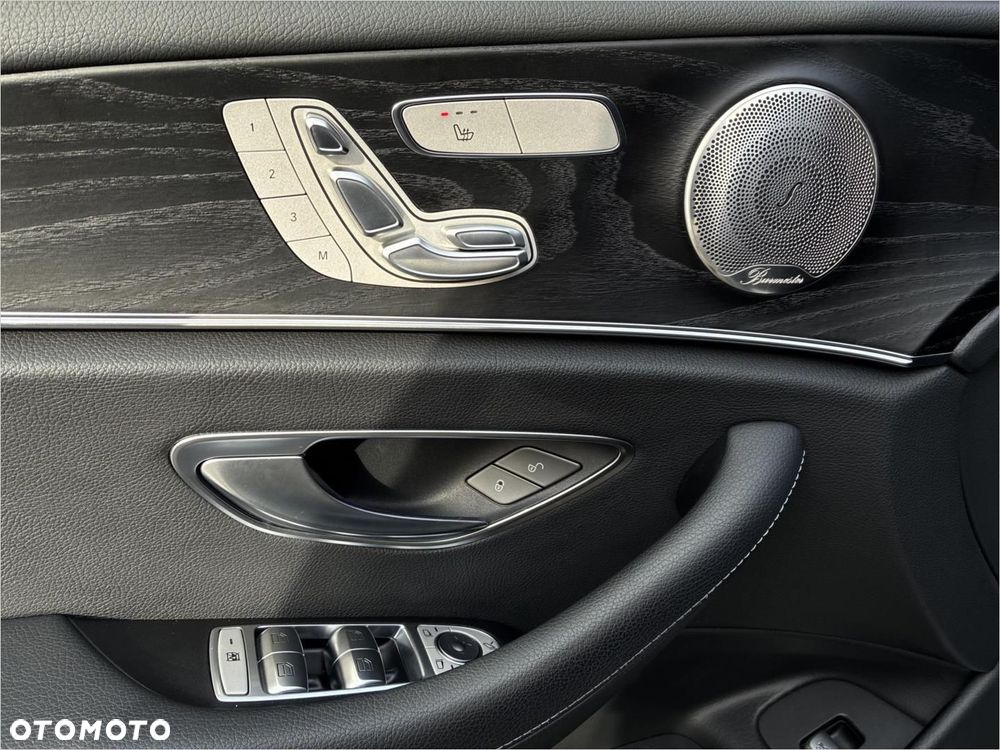 Mercedes-Benz Klasa E 300 d 4-Matic AMG/Avantgarde - 20