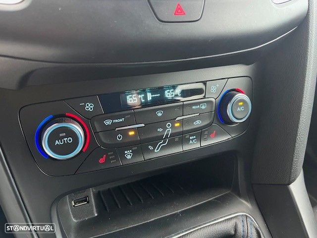 Ford Focus 2.3 EcoBoost S&S 4WD RS Blue & Black - 17