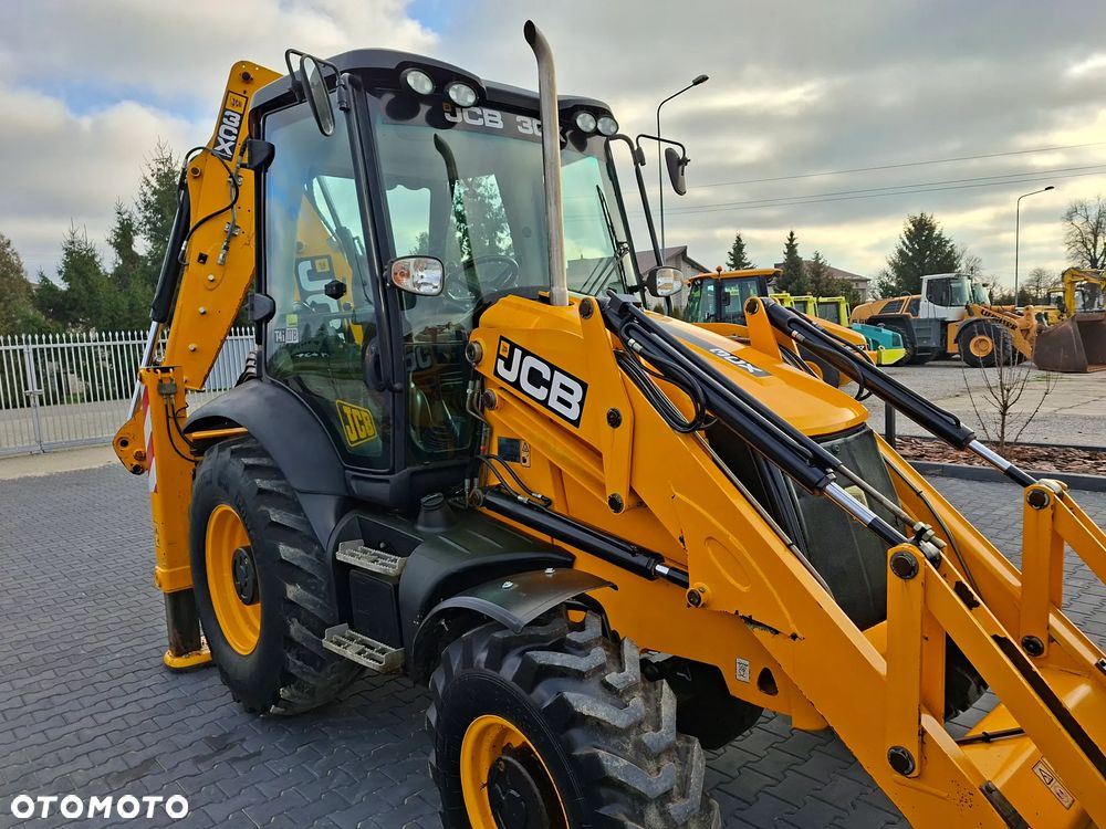 JCB 3CX ECO Rok 2015 - 12