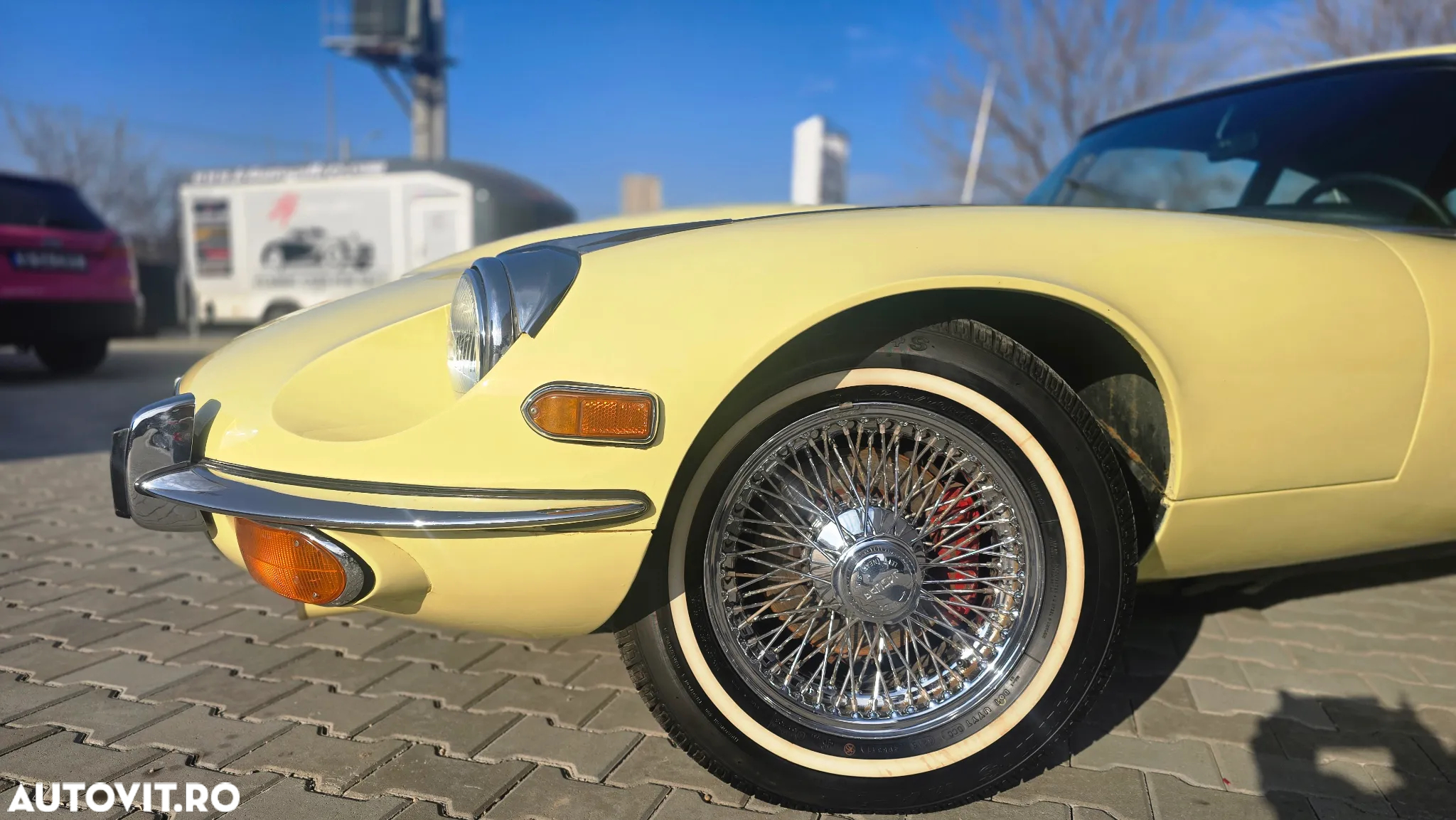Jaguar E-Type - 3