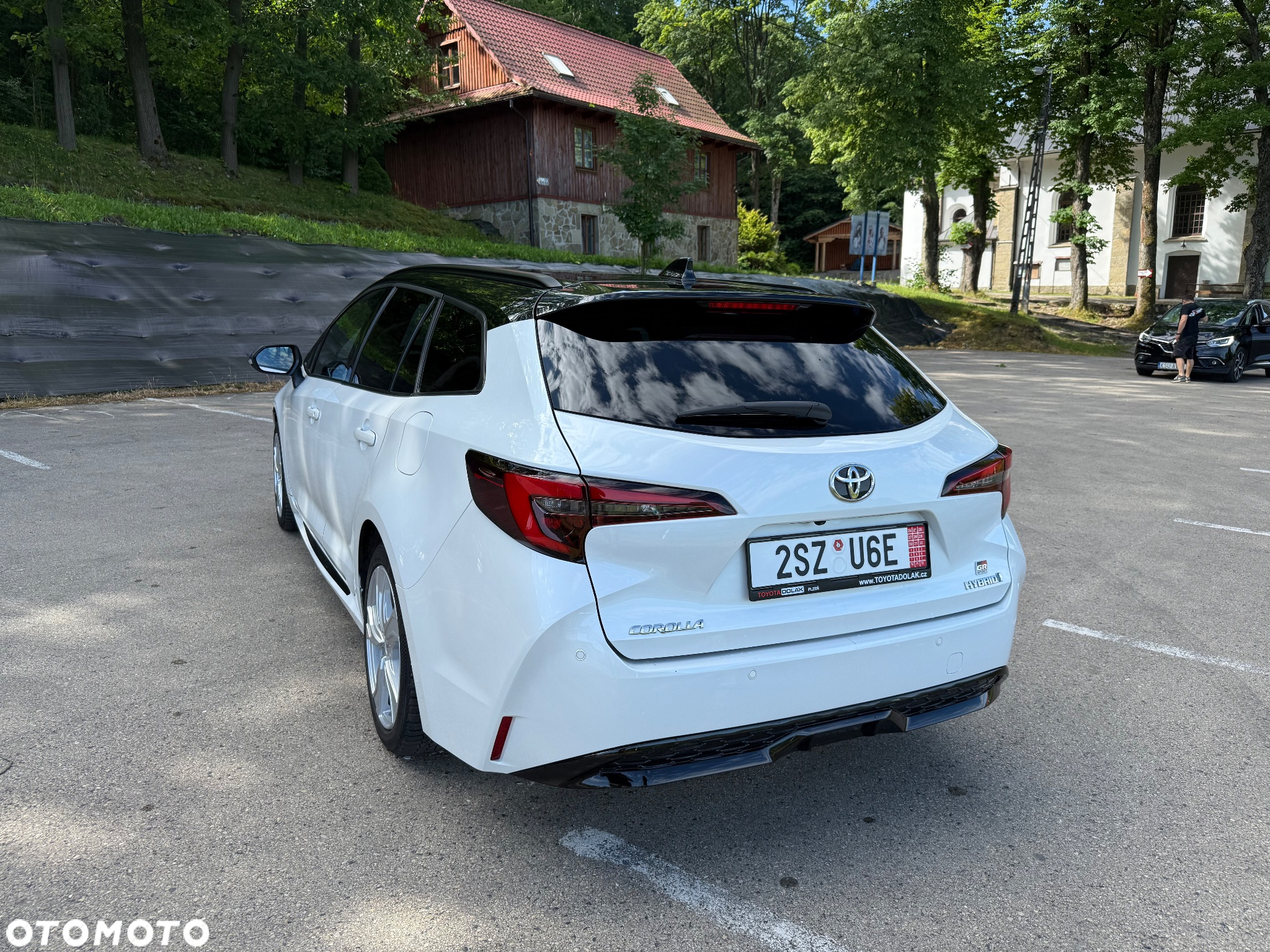 Toyota Corolla 2.0 Hybrid Touring Sports GR Sport - 3