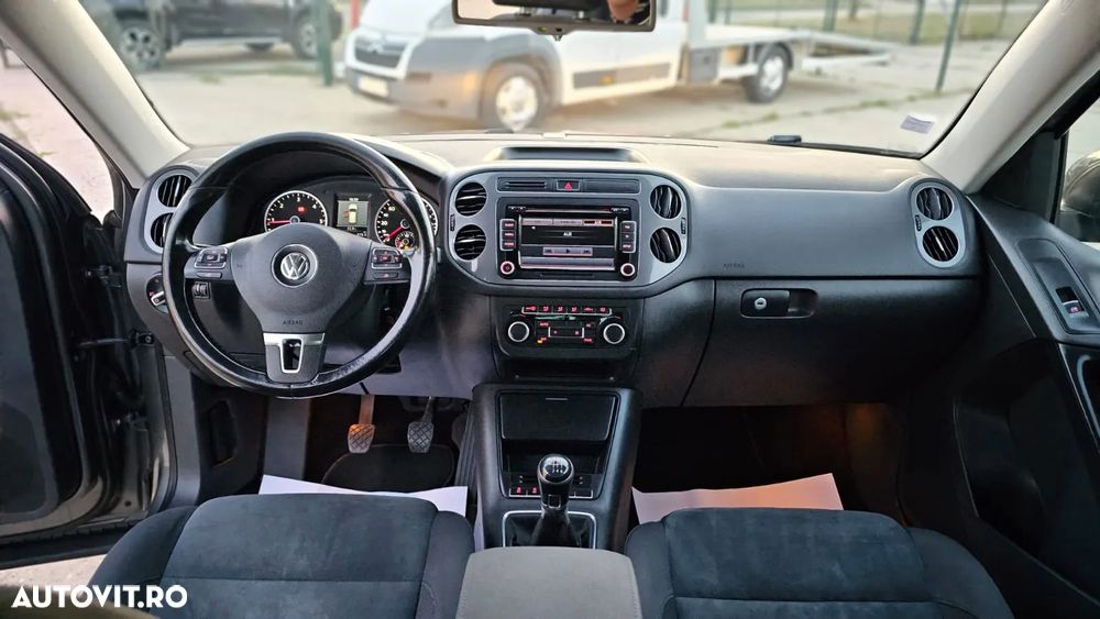 Volkswagen Tiguan - 6