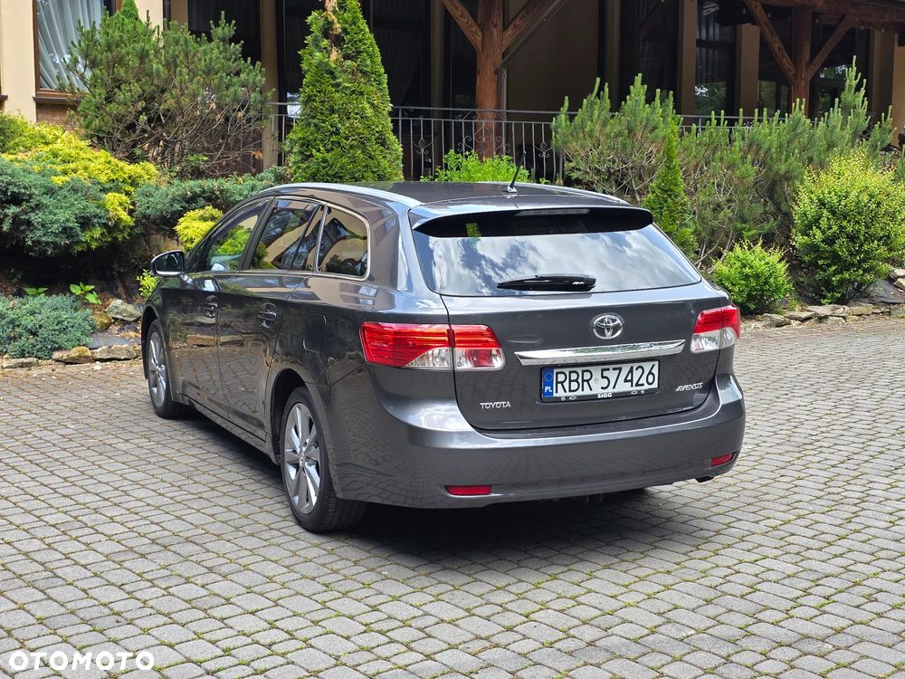Toyota Avensis 2.0 D-4D Edition - 5