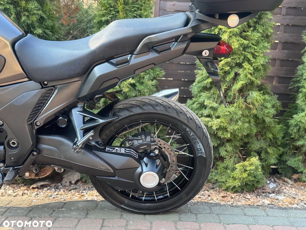 Honda VFR - 16