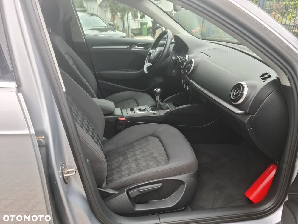 Audi A3 Sportback 1.6 TDI - 32
