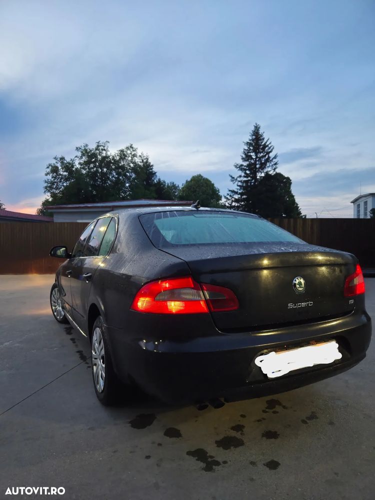 Skoda Superb Combi 1.6 TDI Ambition - 2
