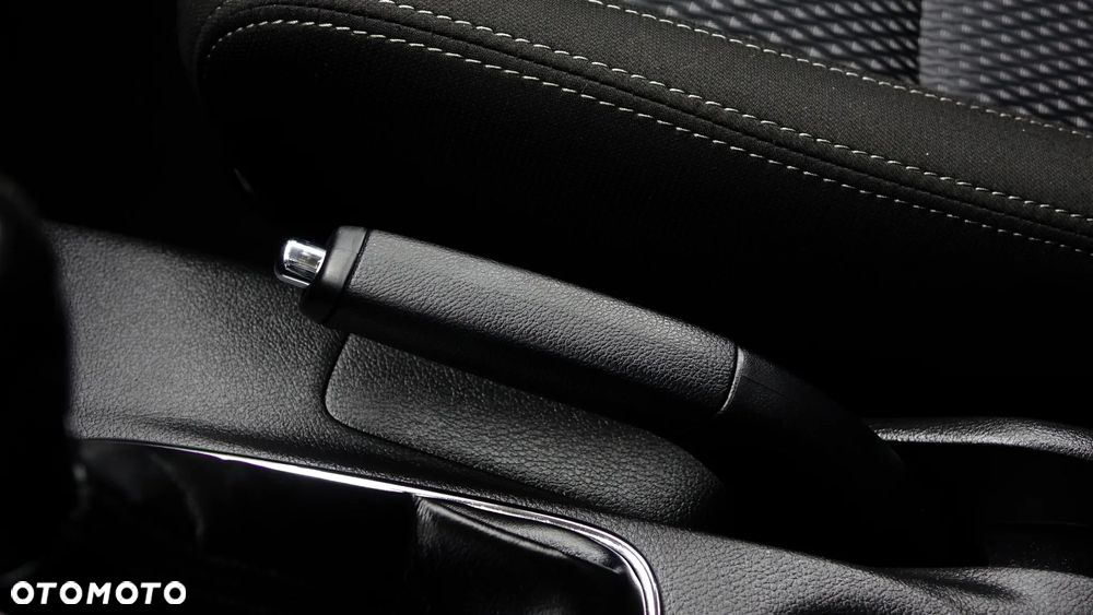 Mitsubishi Outlander 2.0 2WD Diamant - 22