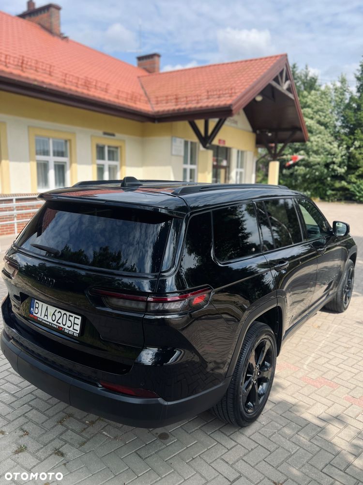 Jeep Grand Cherokee - 15