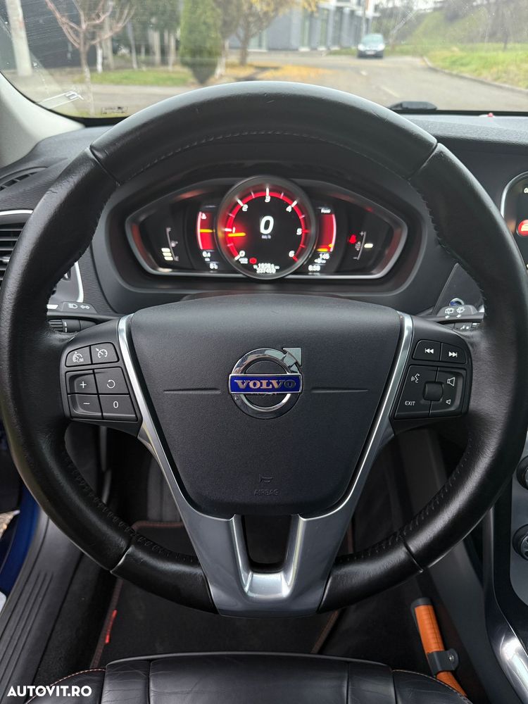 Volvo V40 D2 Ocean Race - 15