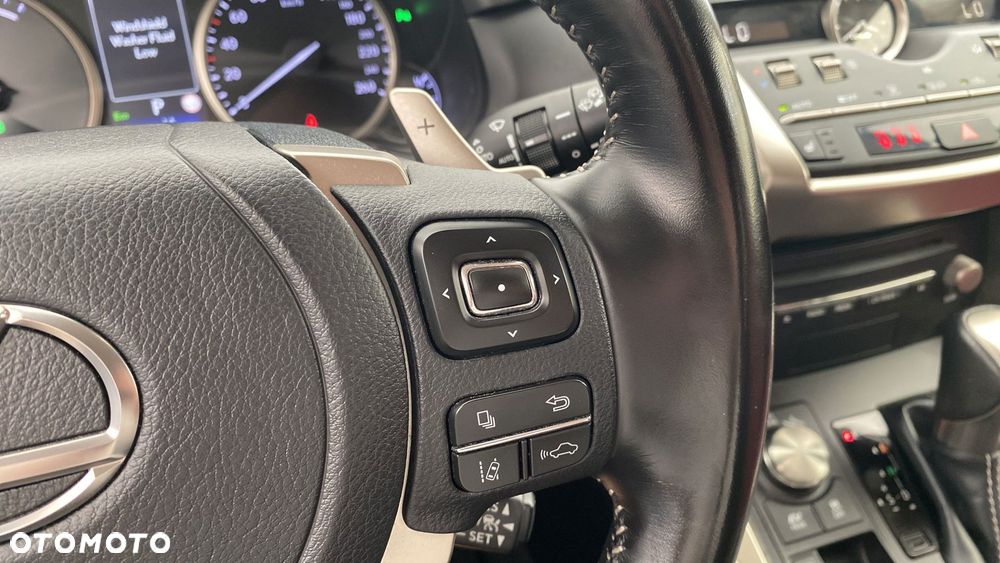 Lexus NX 300h F Impression AWD - 21