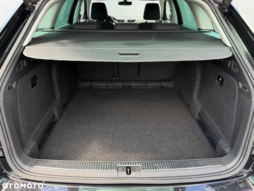 Skoda Superb 2.0 TDI SCR Ambition DSG - 27