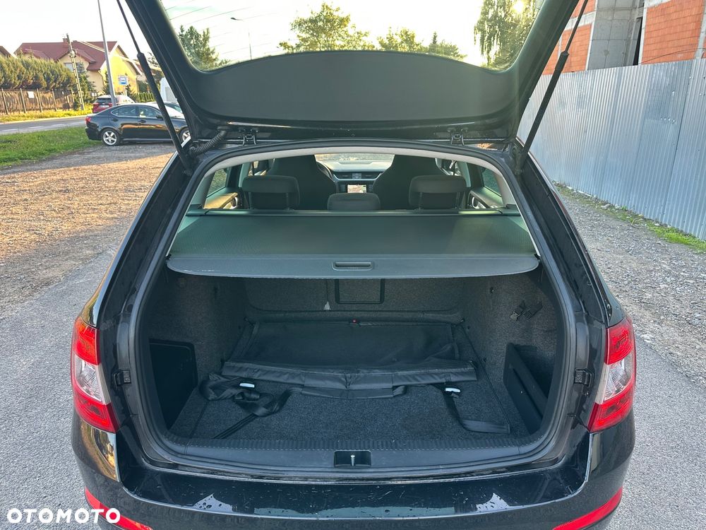 Skoda Octavia 1.6 TDI Ambition DSG - 18