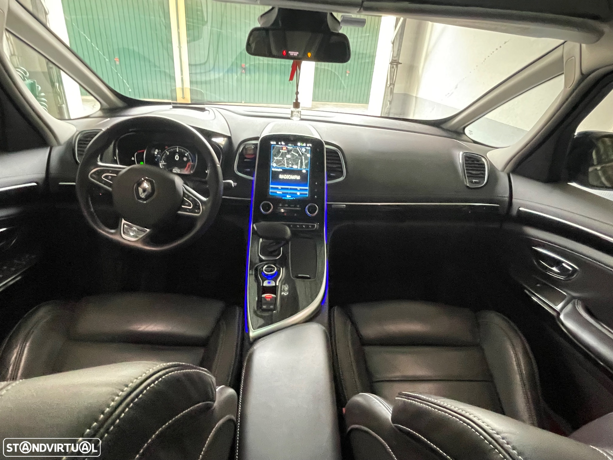 Renault Espace 1.6 dCi Initiale Paris EDC - 4