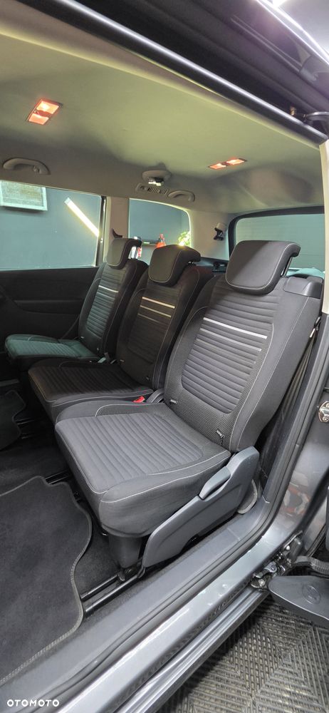 Volkswagen Sharan 2.0 TDI 4MOTION BlueMotion Technology Cup - 12