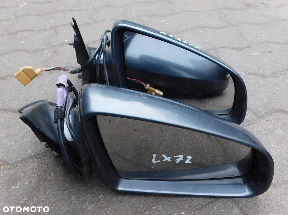 lusterko prawe AUDI A4 B6 B7 LX7Z  europa