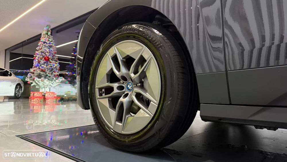 BMW iX xDrive 50 Pack Desportivo - 7