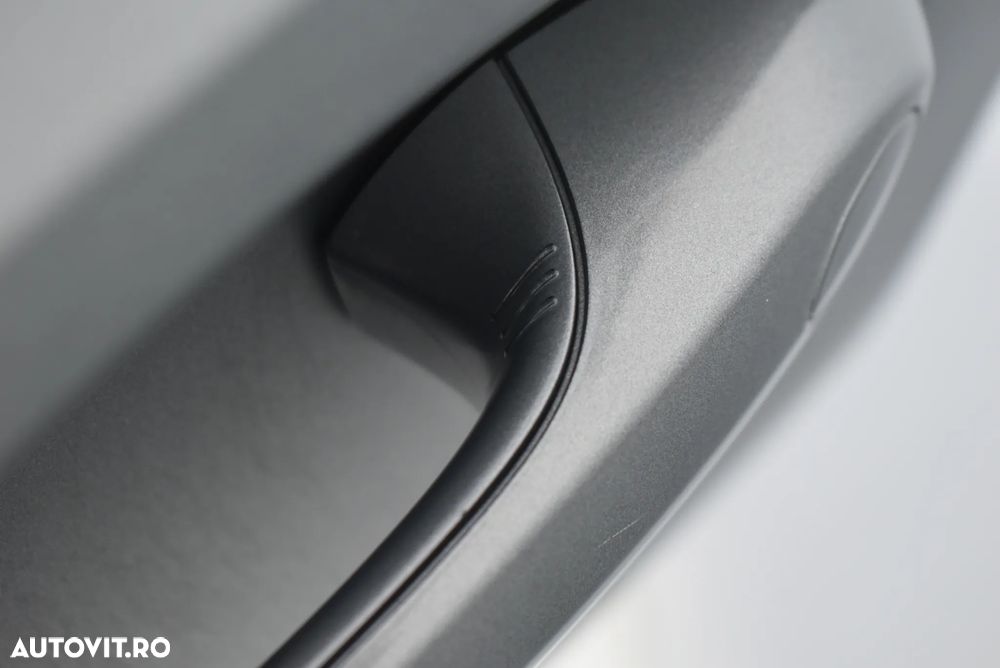 BMW Seria 3 320d xDrive AT MHEV - 22